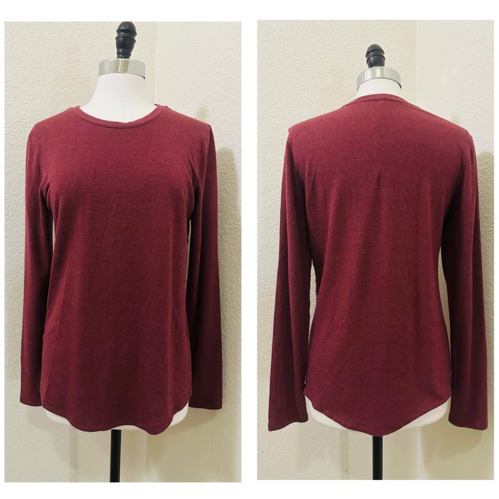 Lululemon Long Sleeve Tee - Size M/L
